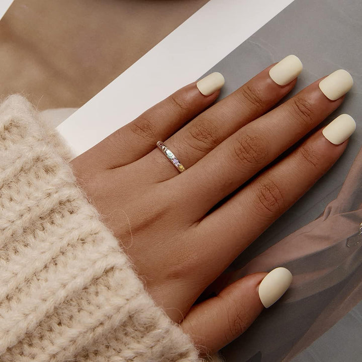 Srebrny pierścionek z motywem łapki