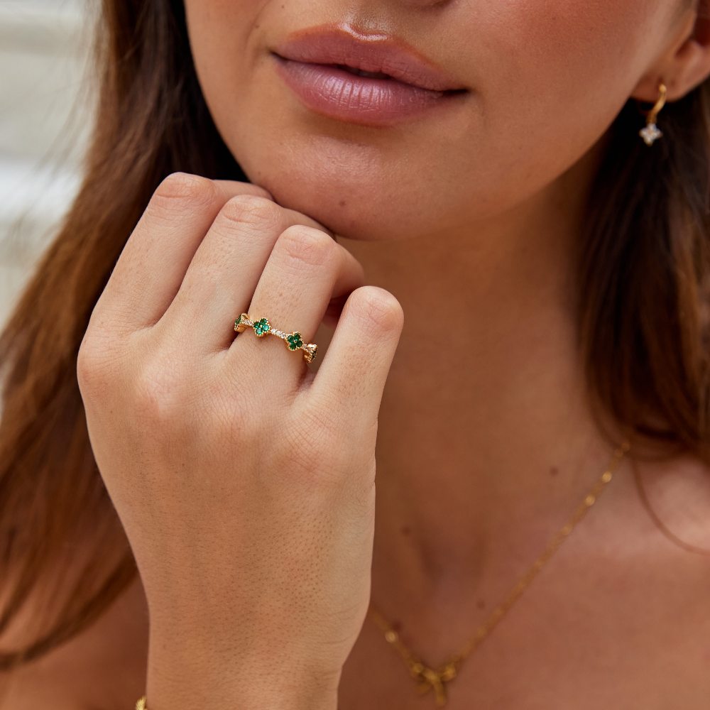 Maria™ | Kryształowy pierścionek z koniczyną