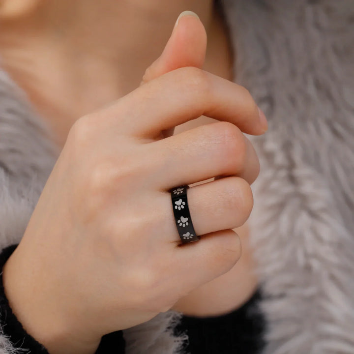 Ręcznie wykonany pierścionek z odciskiem łapki ze stali nierdzewnej