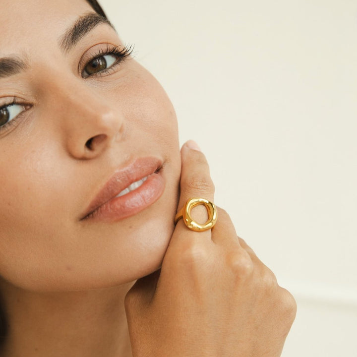 Maria™ | Pierścionek ze złota o stopionej formie